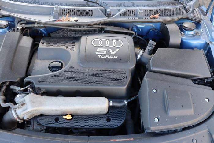 Audi TT 1.8 20V Turbo Salvage vehicle (1999, Metallic, Blue)