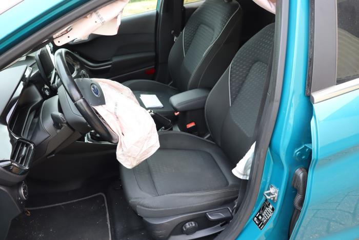 Ford Fiesta 7 1.5 TDCi 85 Vehículo de desguace (2018, Azul)