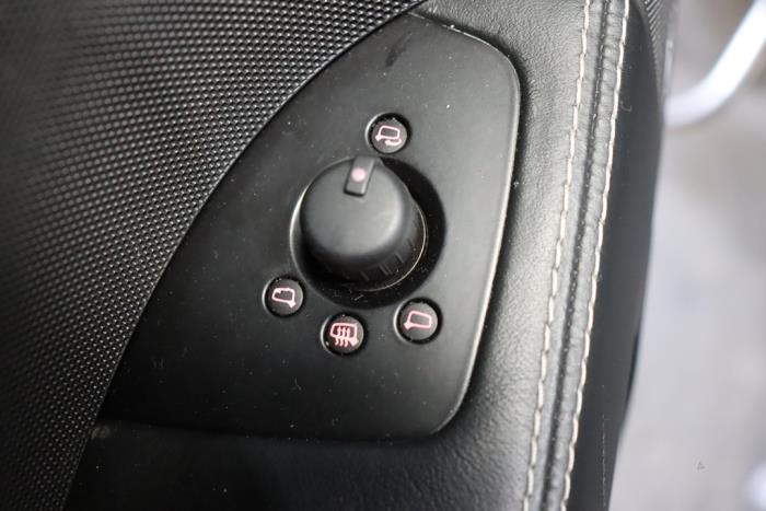 Audi TT 2.5 RS Turbo 20V Quattro Vehículo de desguace (2009, Metálico, Gris plateado)