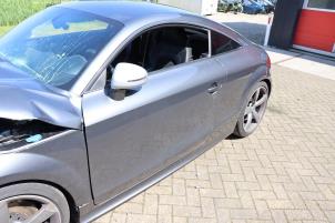 Audi TT 2.5 RS Turbo 20V Quattro Vehículo de desguace (2009, Metálico, Gris plateado)