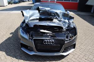 Audi TT 2.5 RS Turbo 20V Quattro Vehículo de desguace (2009, Metálico, Gris plateado)