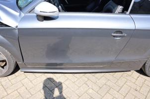 Audi TT 2.5 RS Turbo 20V Quattro Vehículo de desguace (2009, Metálico, Gris plateado)