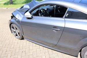 Audi TT 2.5 RS Turbo 20V Quattro Vehículo de desguace (2009, Metálico, Gris plateado)