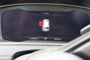 Volkswagen Golf VII 2.0 R 4Motion 16V Épave (2019, Métallisé, Gris argenté)