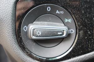 Volkswagen Golf VII 2.0 R 4Motion 16V Épave (2019, Métallisé, Gris argenté)