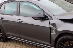 Volkswagen Golf VII 2.0 R 4Motion 16V Épave (2019, Métallisé, Gris argenté)