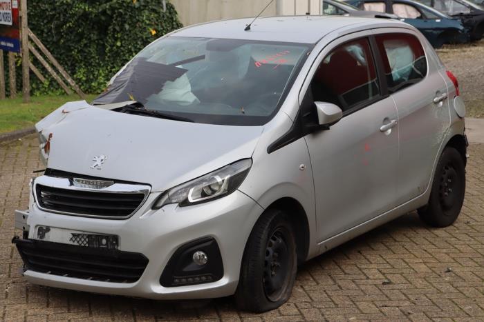 Peugeot 108 1.0 12V VVT-i Schrottauto (2019, Metallic, Silbergrau)