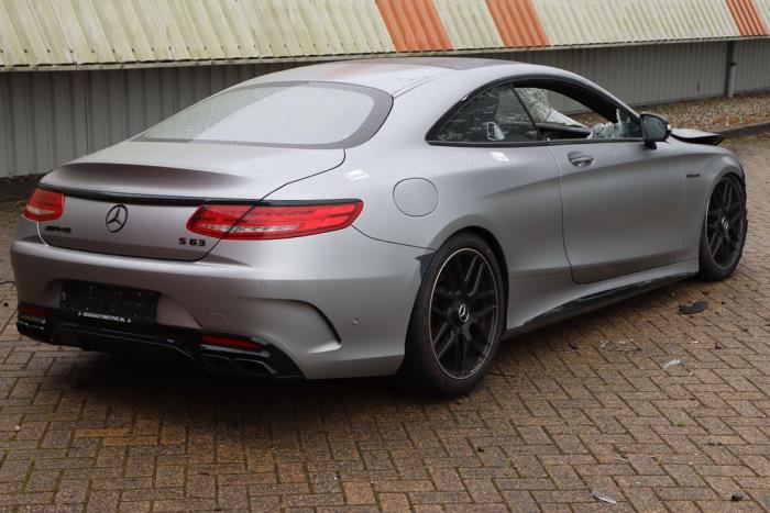 Mercedes S AMG 5.5 S-63 AMG V8 32V Biturbo 4-Matic Épave (2016, Gris)