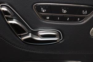 Mercedes S AMG 5.5 S-63 AMG V8 32V Biturbo 4-Matic Épave (2016, Gris)