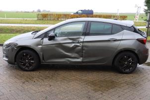 Opel Astra K 1.2 Turbo 12V Épave (2021, Gris)