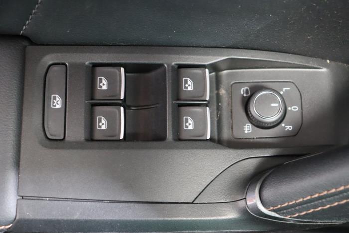 Cupra Formentor 2.5 VZ5 16V 4Drive Épave (2022, Métallisé, Noir)