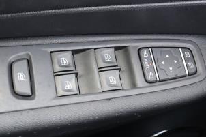 Renault Captur I 1.3 TCE 150 16V Épave (2019, Orange)