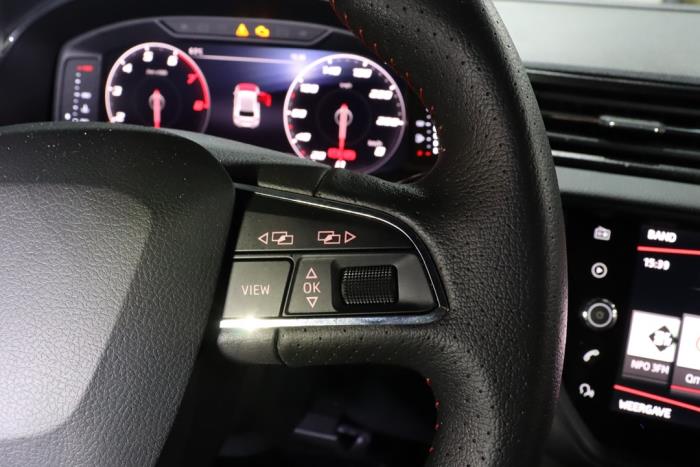 Seat Ibiza V 1.0 TSI 12V Vehículo de desguace (2019, Metálico, Gris plateado)