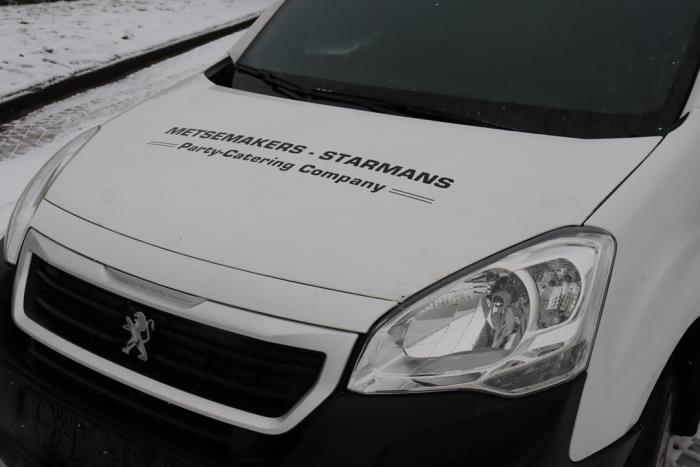Peugeot Partner 1.6 HDI 75 Phase 2 Épave (2015, Granit)
