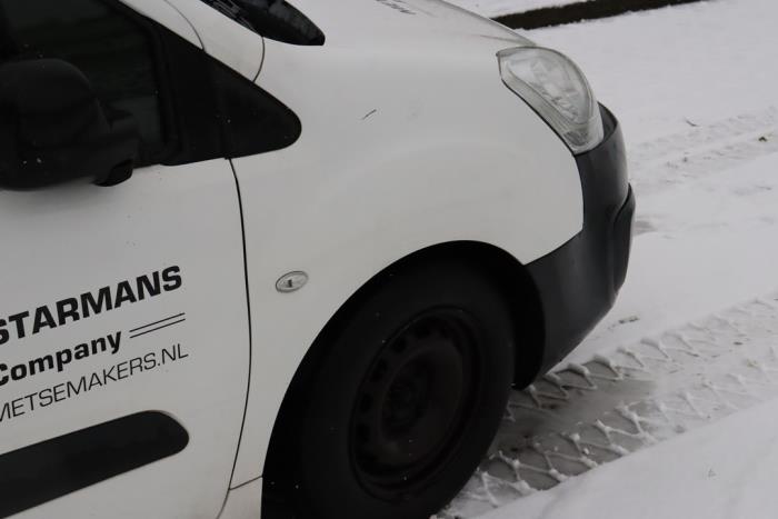 Peugeot Partner 1.6 HDI 75 Phase 2 Épave (2015, Granit)