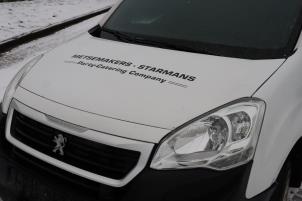 Peugeot Partner 1.6 HDI 75 Phase 2 Épave (2015, Granit)