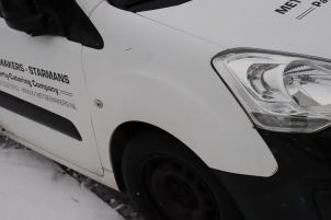 Peugeot Partner 1.6 HDI 75 Phase 2 Épave (2015, Granit)