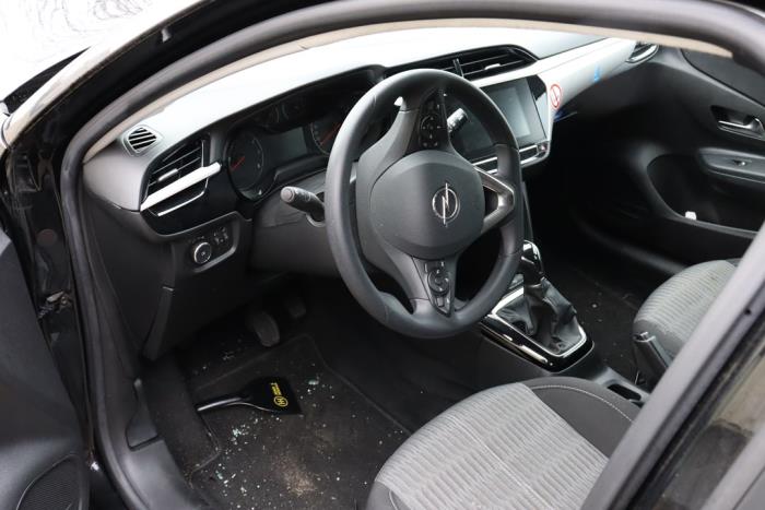 Opel Corsa F 1.2 12V 75 Épave (2021, Métallisé, Noir)