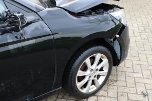 Opel Corsa F 1.2 12V 75 Épave (2021, Métallisé, Noir)