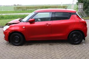 Suzuki Swift 1.2 Dual Jet 16V Vehículo de desguace (2017, Rojo)