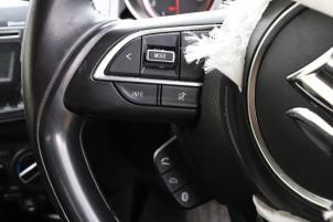 Suzuki Swift 1.2 Dual Jet 16V Vehículo de desguace (2017, Rojo)