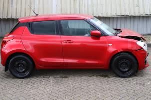 Suzuki Swift 1.2 Dual Jet 16V Vehículo de desguace (2017, Rojo)