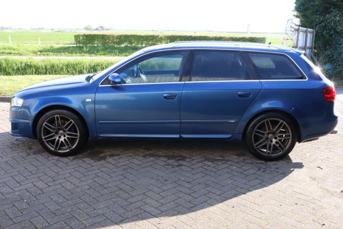Audi A4 Avant 2.0 TFSI 20V Quattro Épave (2006, Métallisé, Bleu)