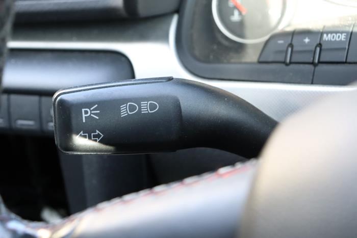 Audi A4 Avant 2.0 TFSI 20V Quattro Épave (2006, Métallisé, Bleu)