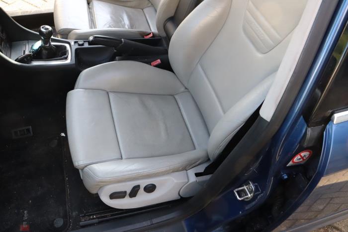 Audi A4 Avant 2.0 TFSI 20V Quattro Épave (2006, Métallisé, Bleu)