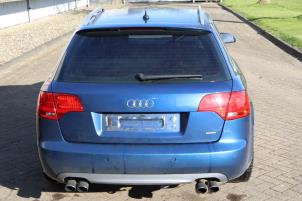 Audi A4 Avant 2.0 TFSI 20V Quattro Épave (2006, Métallisé, Bleu)