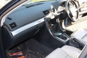 Audi A4 Avant 2.0 TFSI 20V Quattro Épave (2006, Métallisé, Bleu)