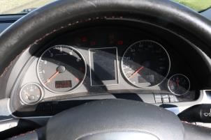 Audi A4 Avant 2.0 TFSI 20V Quattro Épave (2006, Métallisé, Bleu)