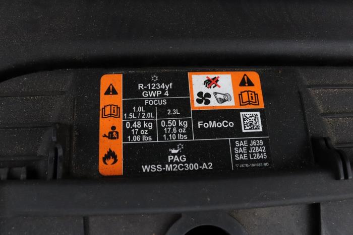 Ford Focus 4 Wagon 1.0 Ti-VCT EcoBoost 12V 125 Épave (2021, Blanc)