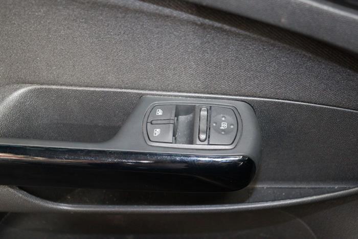 Opel Corsa D 1.2 16V LPG Vehículo de desguace (2014, Negro)