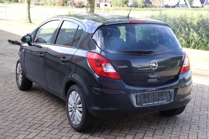 Opel Corsa D 1.2 16V LPG Vehículo de desguace (2014, Negro)