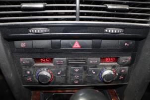 Audi A6 Avant 4.2 V8 40V FSI Quattro Samochód złomowany (2006, Szary)