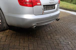 Audi A6 Avant 4.2 V8 40V FSI Quattro Samochód złomowany (2006, Szary)