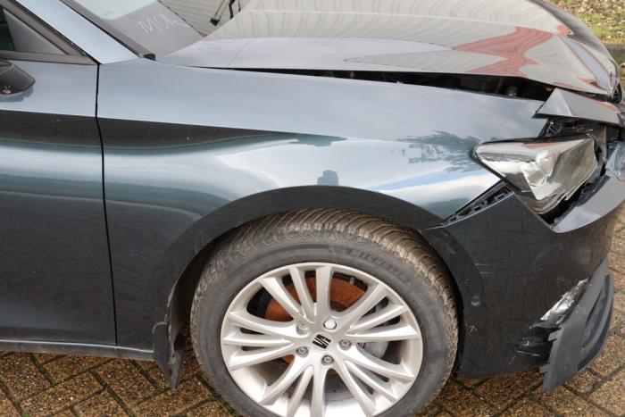 Seat Leon Sportstourer 2.0 TDI SCR Épave (2022, Gris)