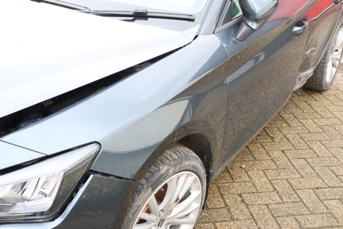 Seat Leon Sportstourer 2.0 TDI SCR Épave (2022, Gris)