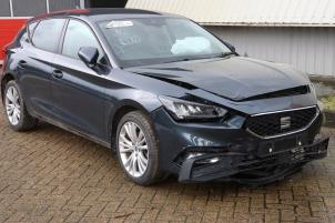 Seat Leon Sportstourer 2.0 TDI SCR Épave (2022, Gris)