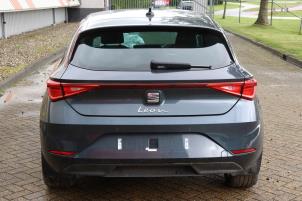Seat Leon Sportstourer 2.0 TDI SCR Épave (2022, Gris)