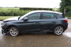 Seat Leon Sportstourer 2.0 TDI SCR Épave (2022, Gris)