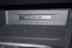 Seat Leon Sportstourer 2.0 TDI SCR Épave (2022, Gris)
