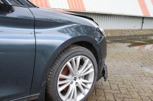 Seat Leon Sportstourer 2.0 TDI SCR Épave (2022, Gris)