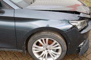 Seat Leon Sportstourer 2.0 TDI SCR Épave (2022, Gris)