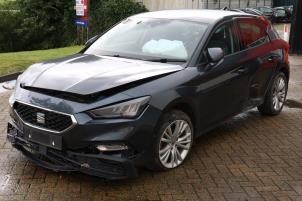 Seat Leon Sportstourer 2.0 TDI SCR Épave (2022, Gris)