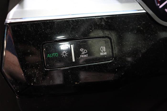 Audi e-tron 55 quattro Vehículo de desguace (2020, Negro)