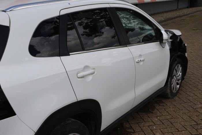 Suzuki SX4 S-Cross 1.4 Booster Jet Turbo 16V SHVS Épave (2023, Blanc)