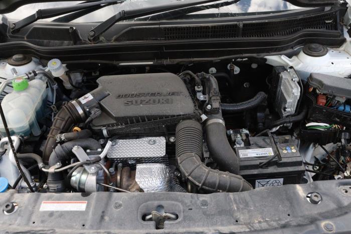 Suzuki SX4 S-Cross 1.4 Booster Jet Turbo 16V SHVS Épave (2023, Blanc)
