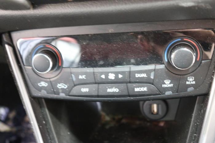 Suzuki SX4 S-Cross 1.4 Booster Jet Turbo 16V SHVS Épave (2023, Blanc)